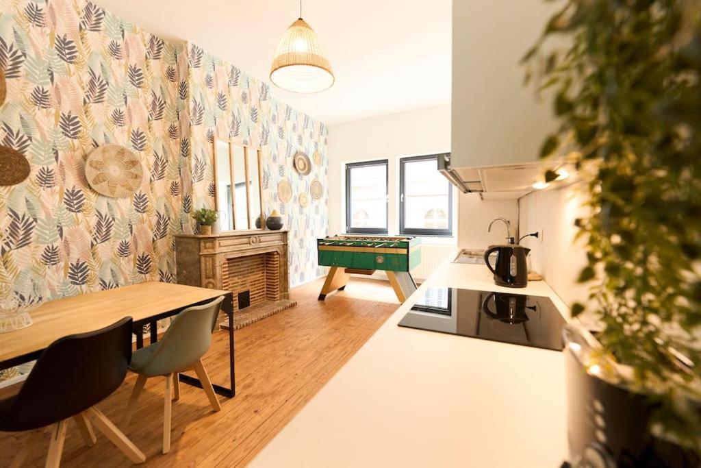 Hippie Chic ! Apartment Mons Ngoại thất bức ảnh